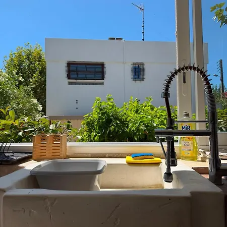 Rez De Jardin Acces 5 Minutes A Pieds