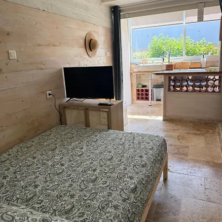 Rez De Jardin Acces 5 Minutes A Pieds Apartment Hyères