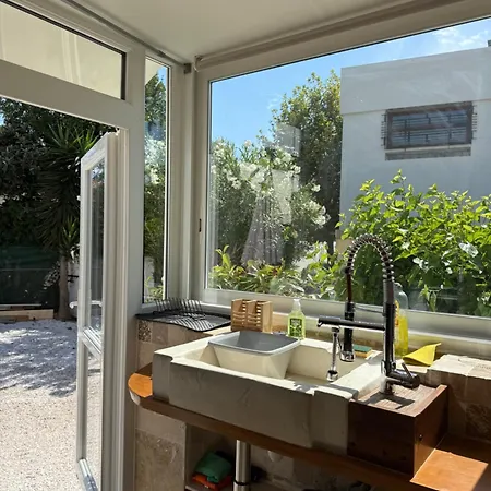 Rez De Jardin Acces 5 Minutes A Pieds Hyères